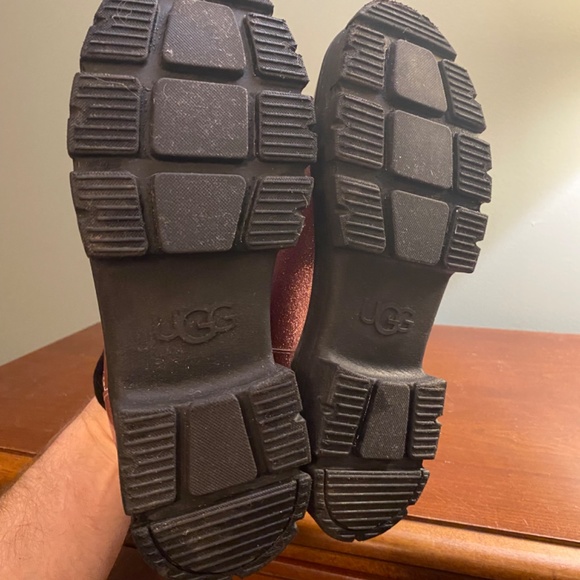 Pink sparkle Ugg boots, big kid size 5 - Picture 7 of 8